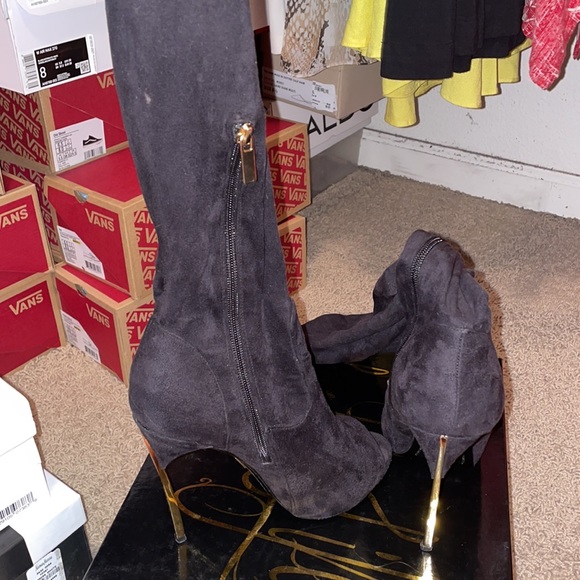 Over the knee boots - Picture 9 of 12